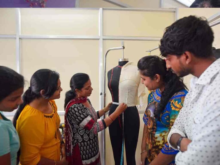 Art and craft competition for fashion design students